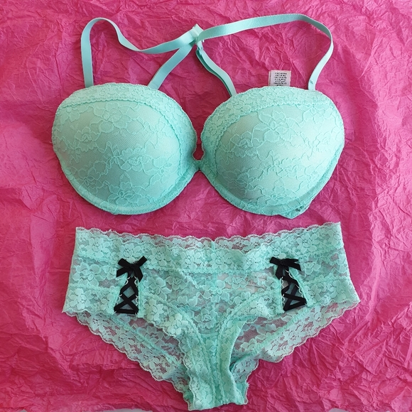 NWOT La Senza lace lingerie set, 34C/XS - Picture 1 of 7